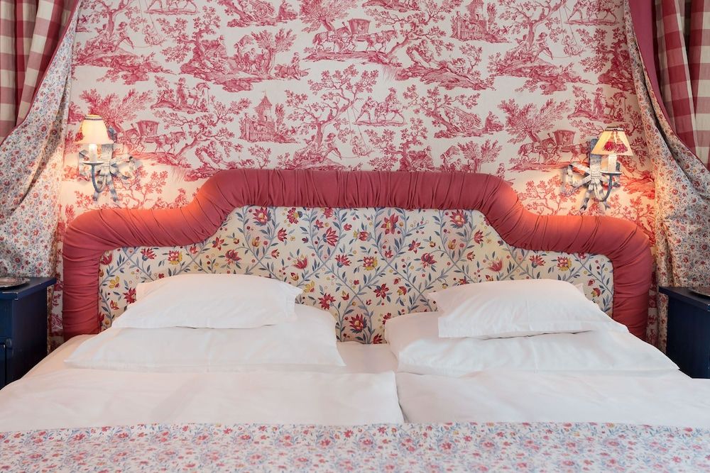 Hotel Edelweiss Deluxe Double Room 3