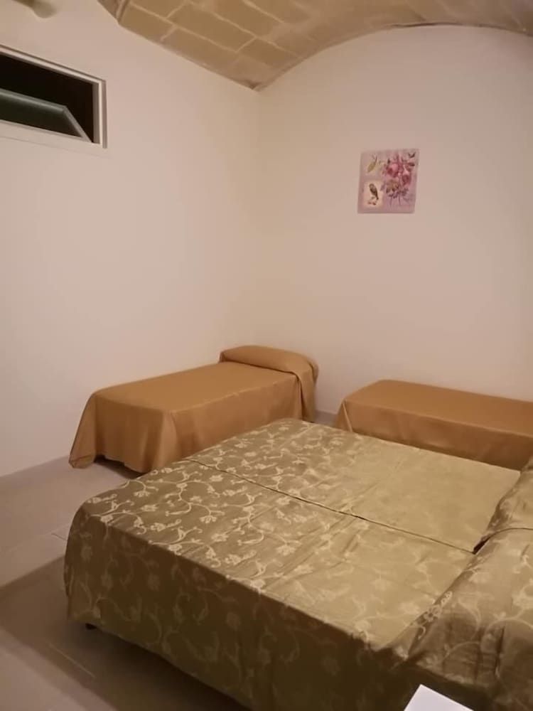 Angolo Del Corso Quadruple Room 2