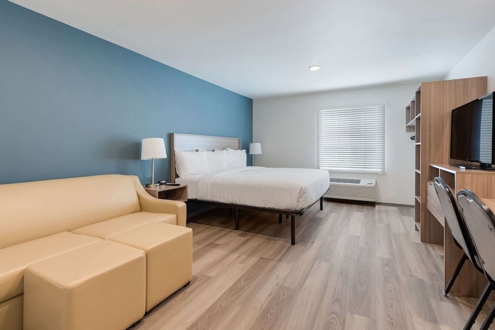 Standard Room, 1 King Bed, Non Smoking