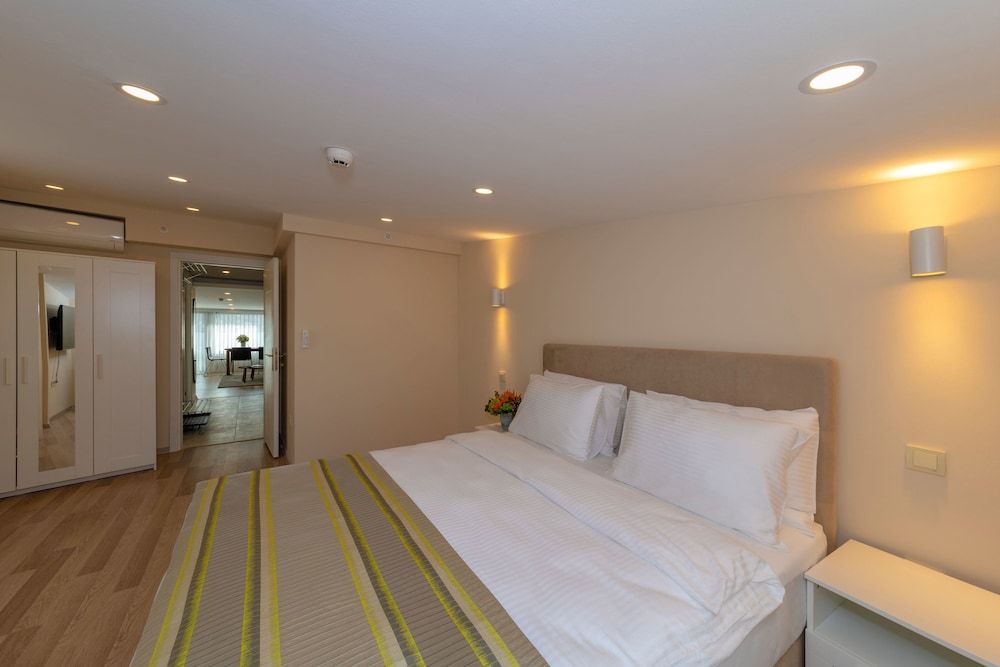 Feri Suites Family Suite 8