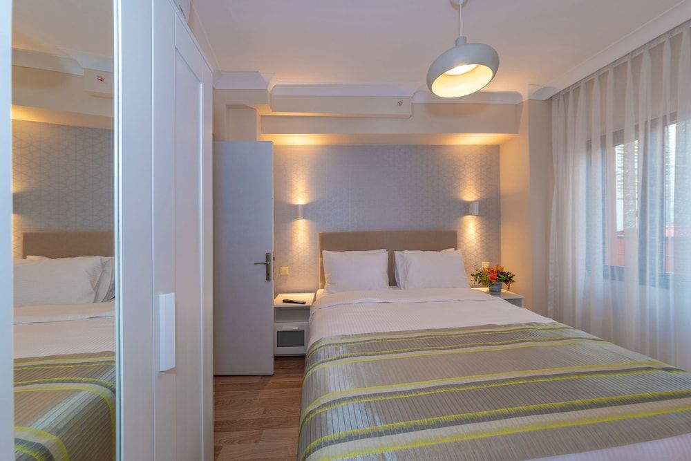 undefined Feri Suites 5