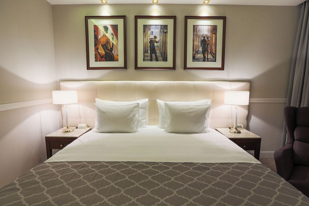 Hotel International Iasi Deluxe Double Room, City View