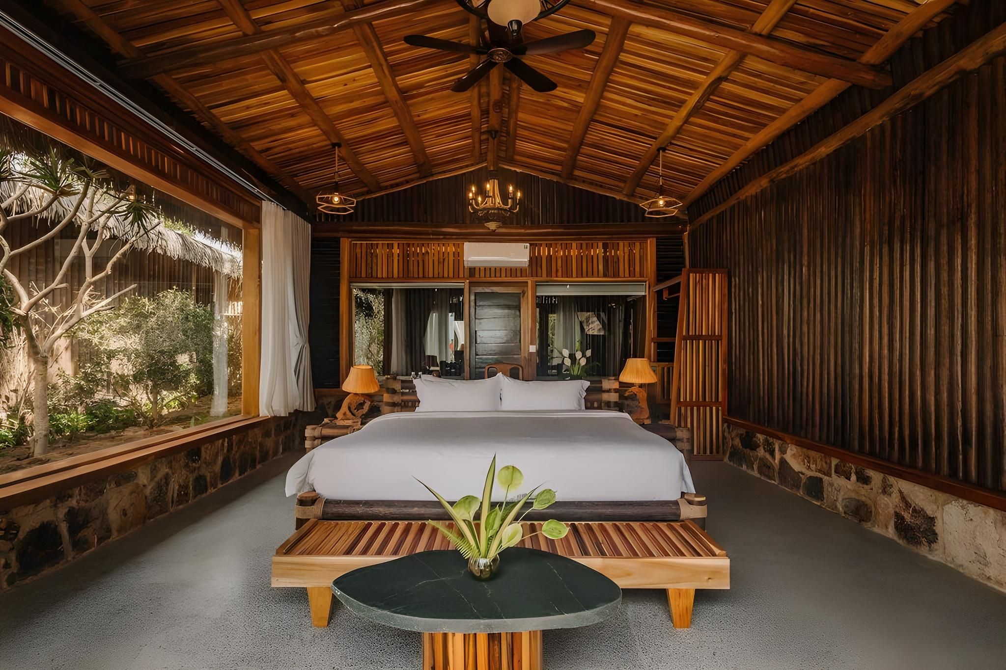 Villa Bayfront Ong Lang 3 Bedrooms