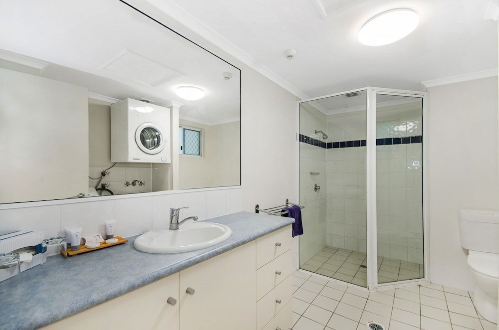 Madison Ocean Breeze One Bedroom Apartment 7