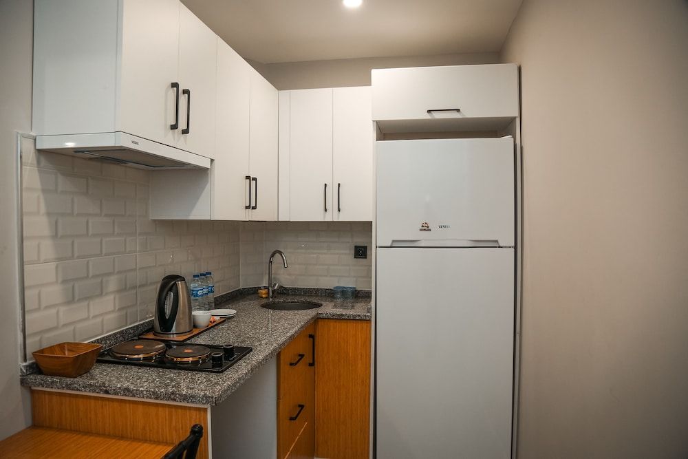 undefined White Golden Suite Hotel 10