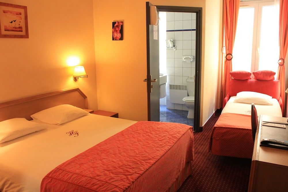 undefined Hotel Foch 2