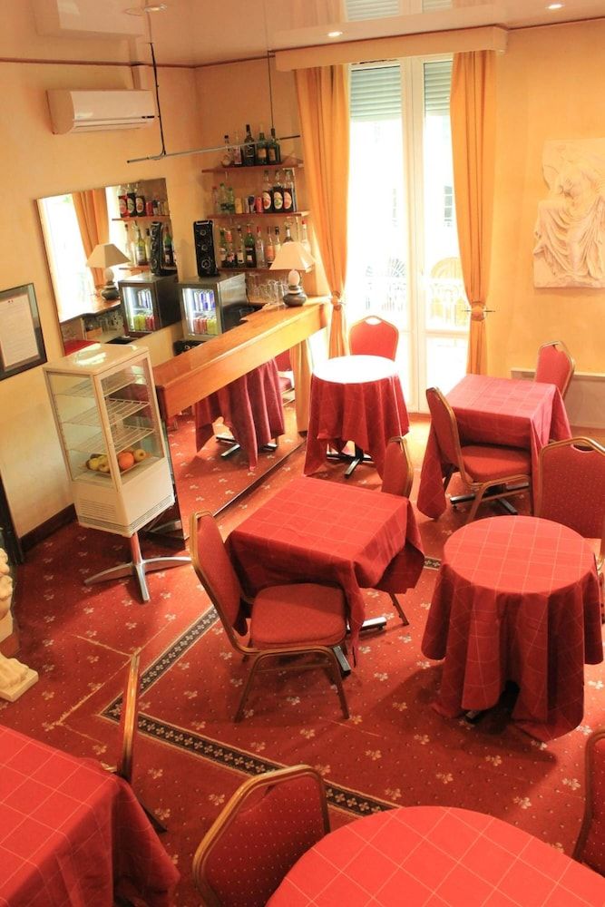 undefined Hotel Foch 6