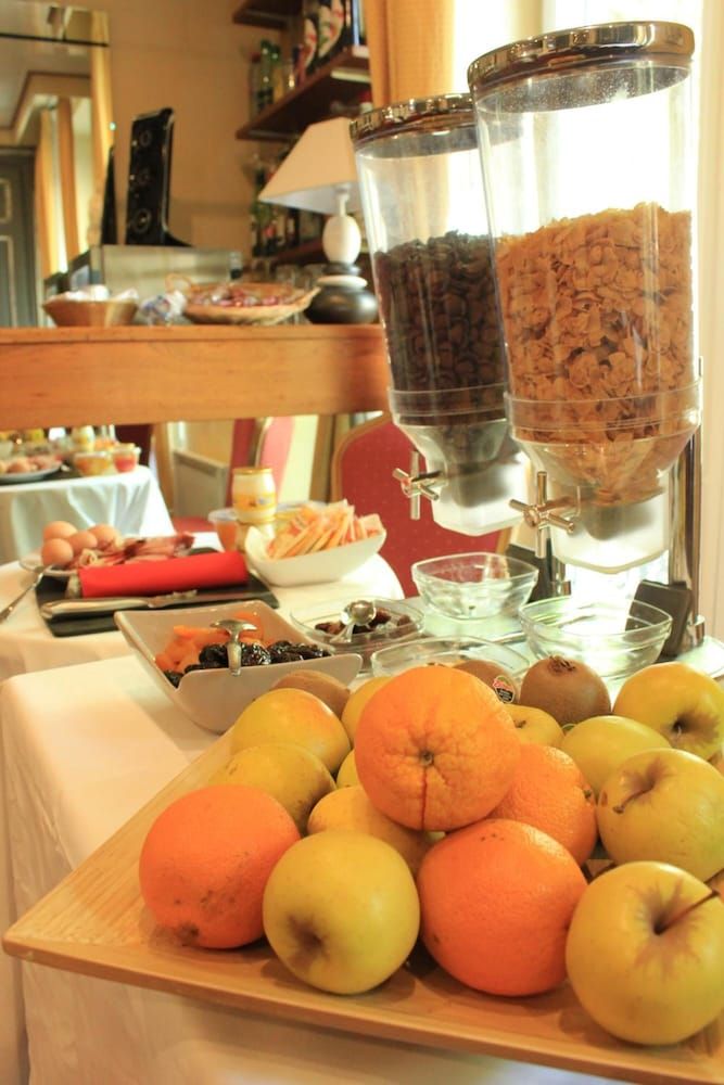 undefined Hotel Foch 9