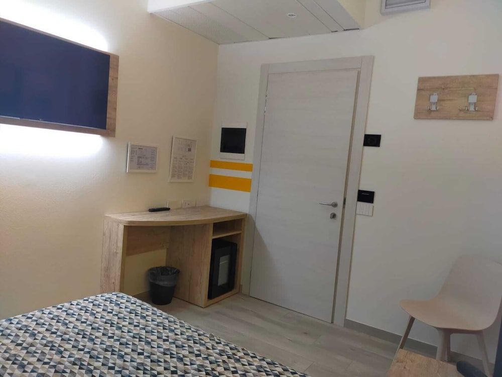 Maritan Hotel & Spa Economy Double Room 4