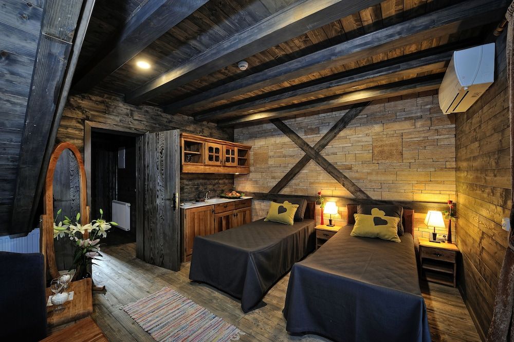 Ethno Houses Plitvica Selo Deluxe Deluxe Double or Twin Room, Hot Tub (Balcony, D2HTB)