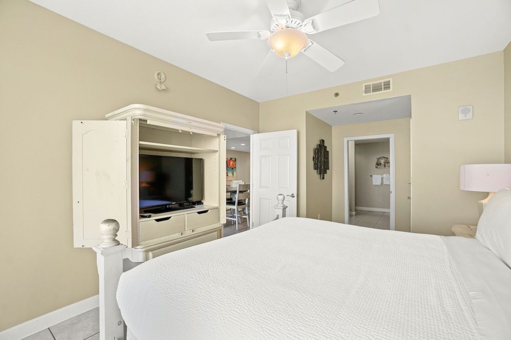 Condo, 2 Bedrooms, Ocean View (2103E)