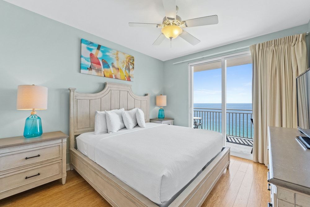 Condo, 2 Bedrooms, Ocean View (1701E-B)