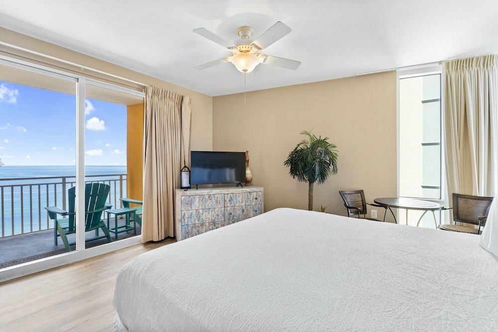 Condo, 3 Bedrooms, Ocean View (1001W)