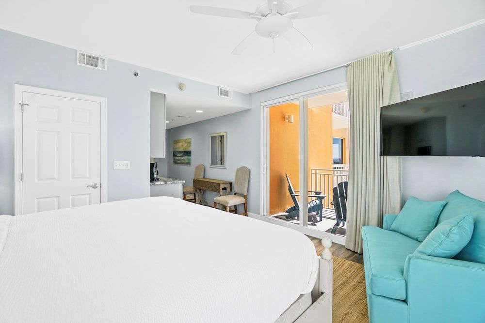 Studio, Ocean View (801W-A)