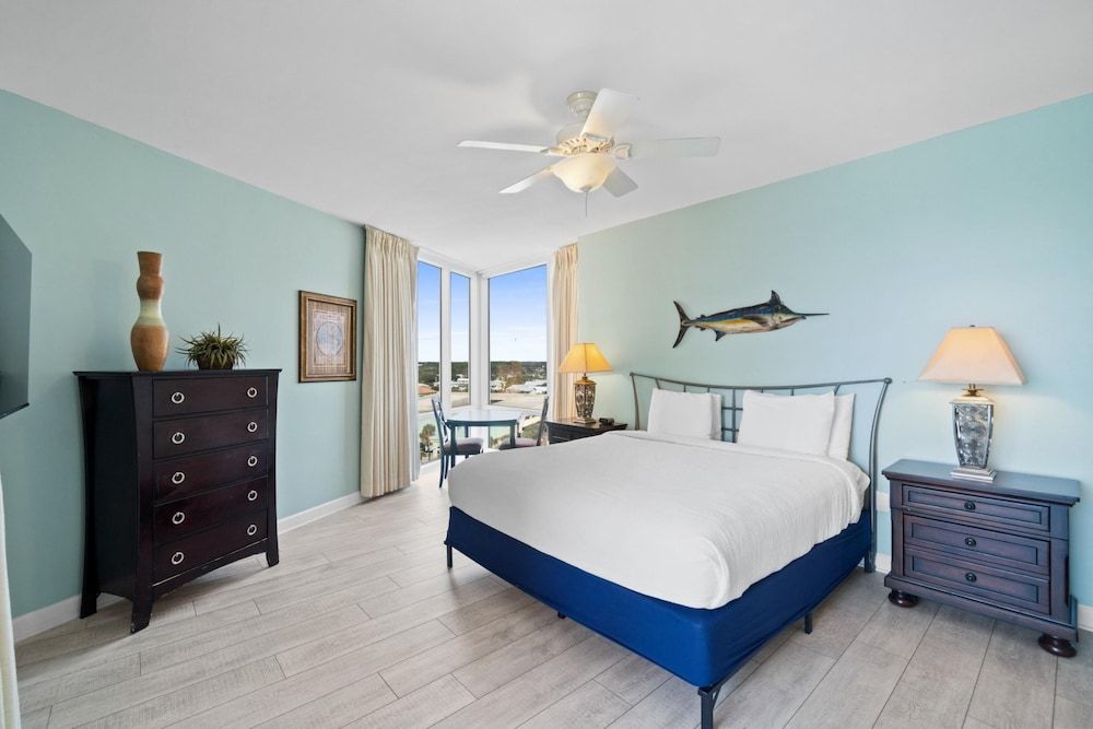 Studio, Ocean View (701E-A)