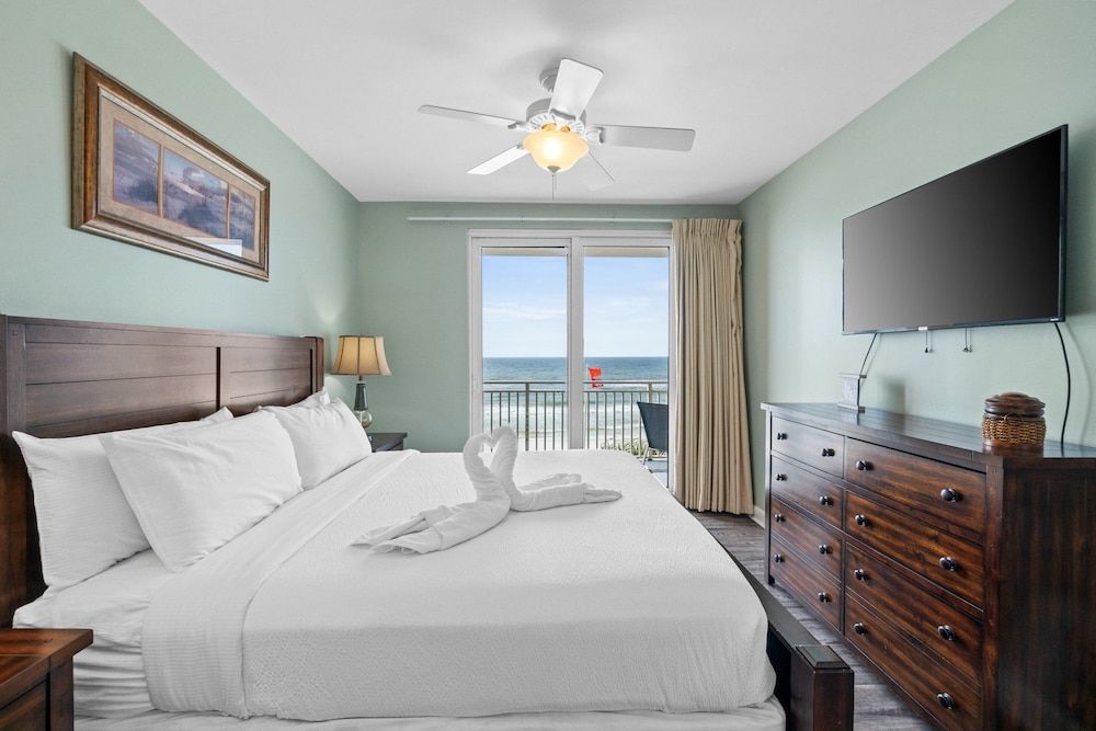 Condo, 2 Bedrooms, Ocean View (101W-B)