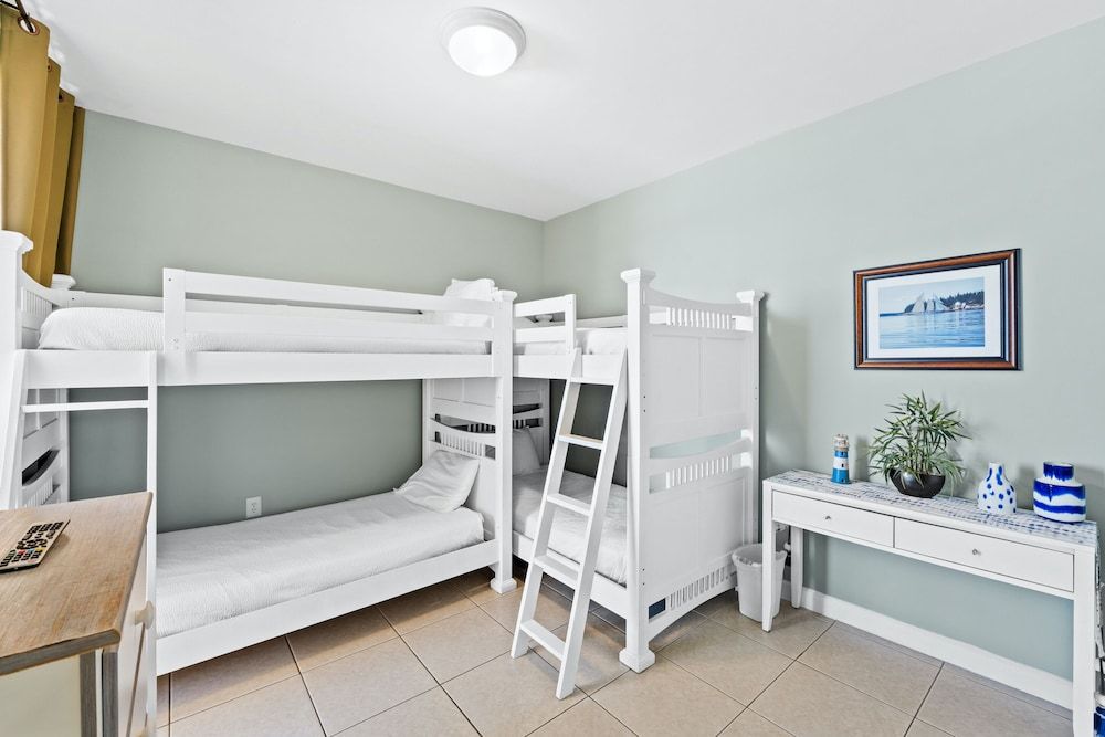 Condo, 2 Bedrooms, Ocean View (301E-B)