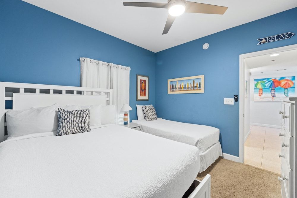 Condo, 2 Bedrooms, Ocean View (1406E)