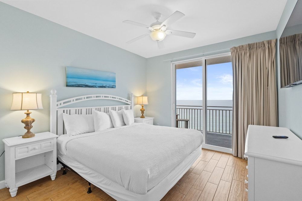 Condo, 2 Bedrooms, Ocean View (901W-B)