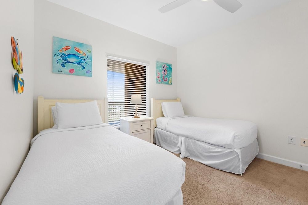 Condo, 2 Bedrooms, Ocean View (2002W)