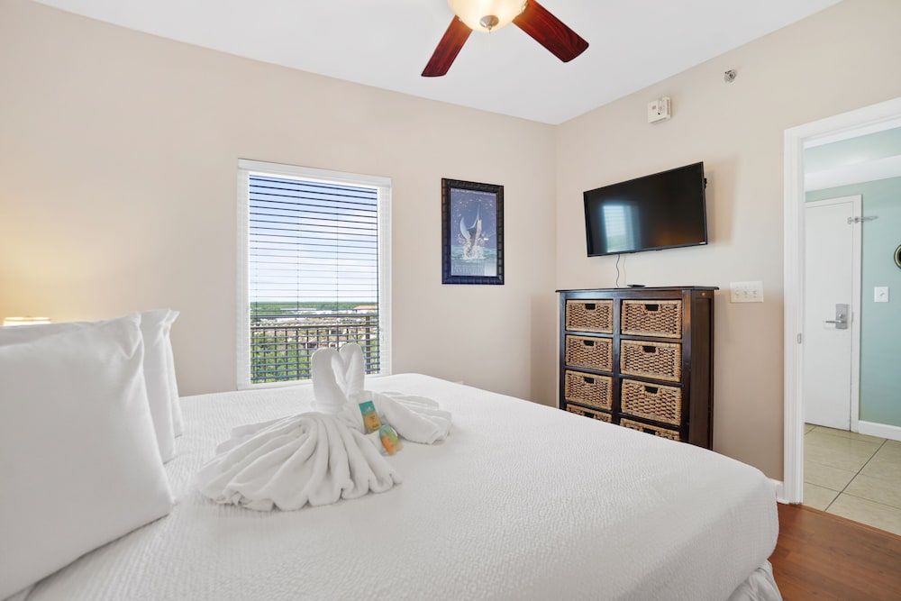 Condo, 1 Bedroom, Ocean View (1005E)
