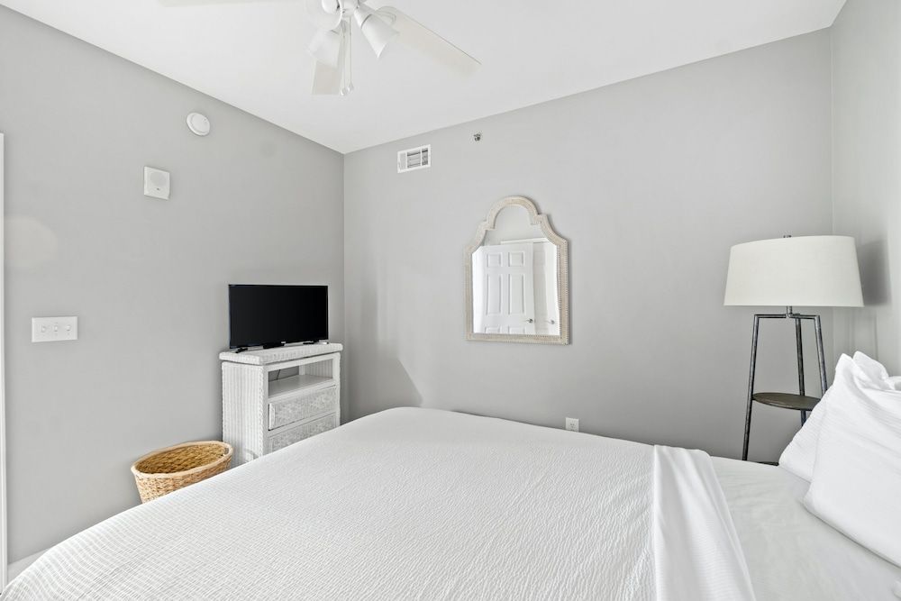 Condo, 4 Bedrooms, Ocean View (2106W)
