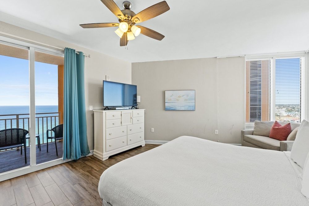 Condo, 3 Bedrooms, Ocean View (1101E)