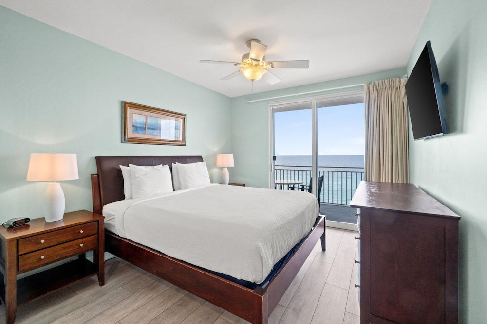Condo, 2 Bedrooms, Ocean View (701E-B)