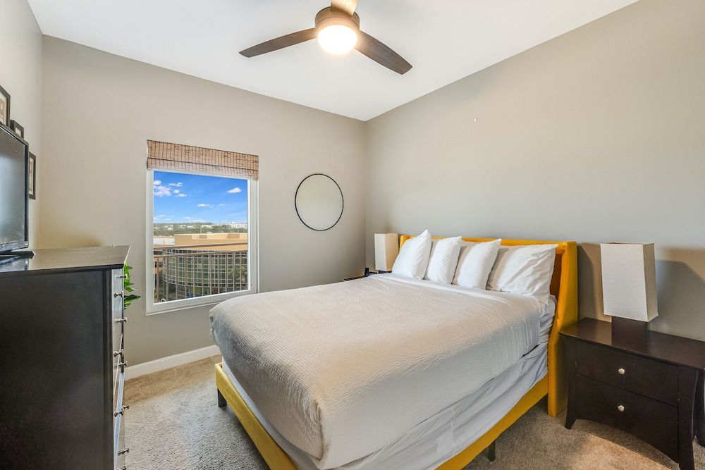 Condo, 2 Bedrooms, Ocean View (403W)