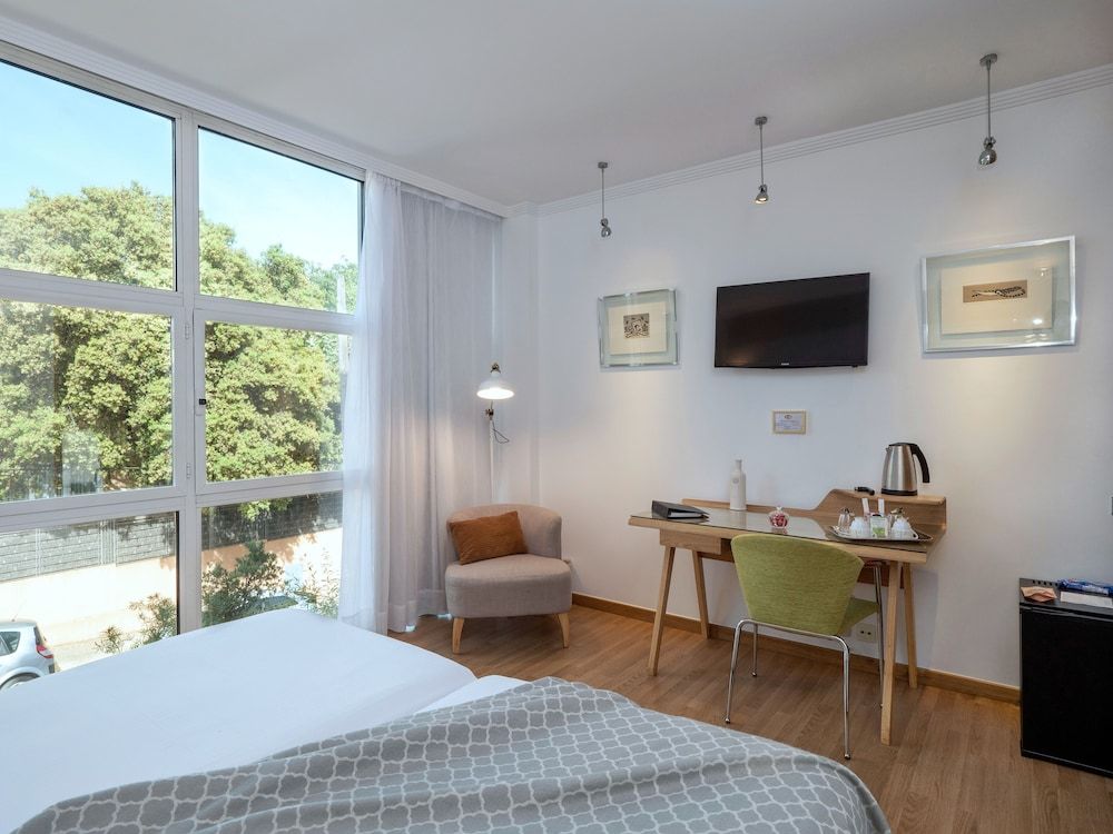 Vilana Hotel Boutique Double Room 2