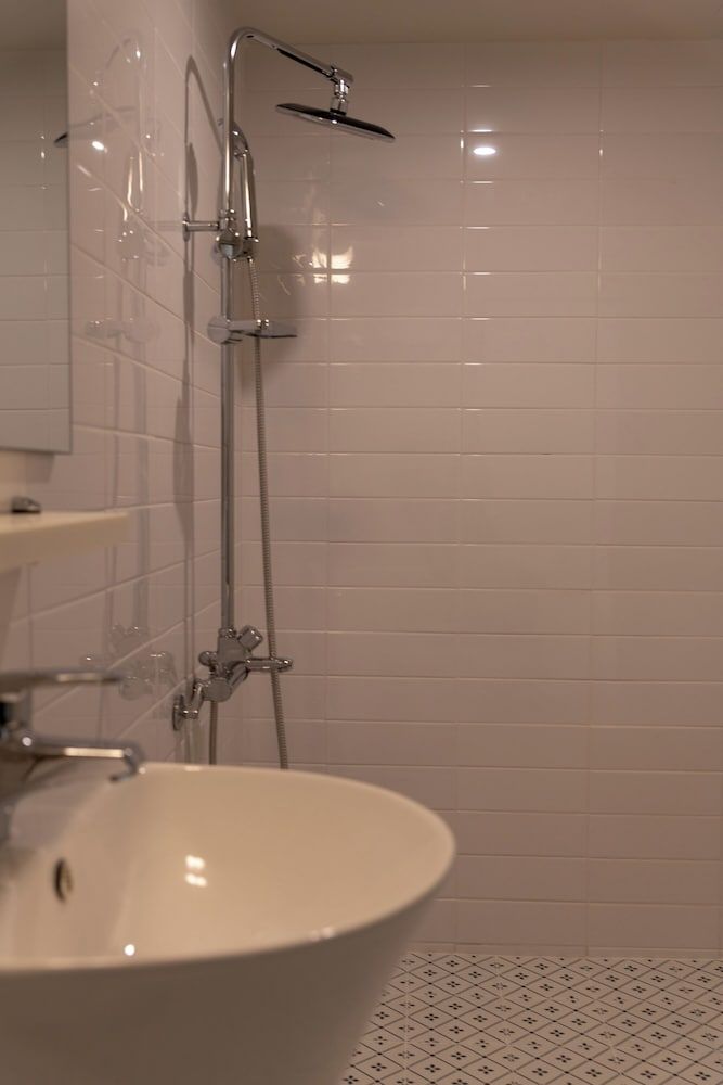 Hotel Kyungsung Standard Double Room 12