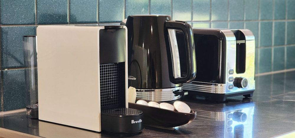 Hahndorf Old Mill Motel King Spa Chalet 4