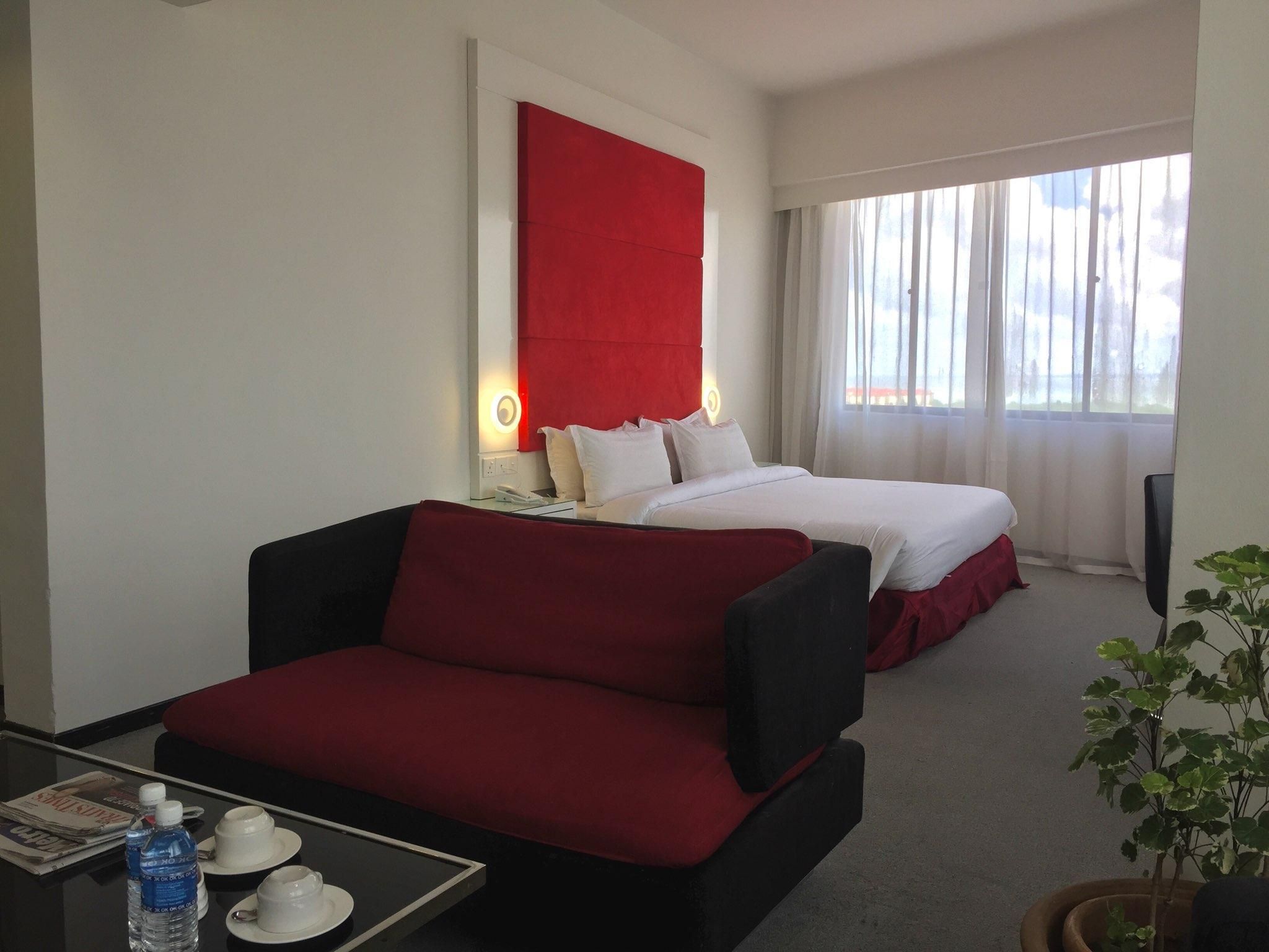 Borneo Royale Hotel Junior Suite 2