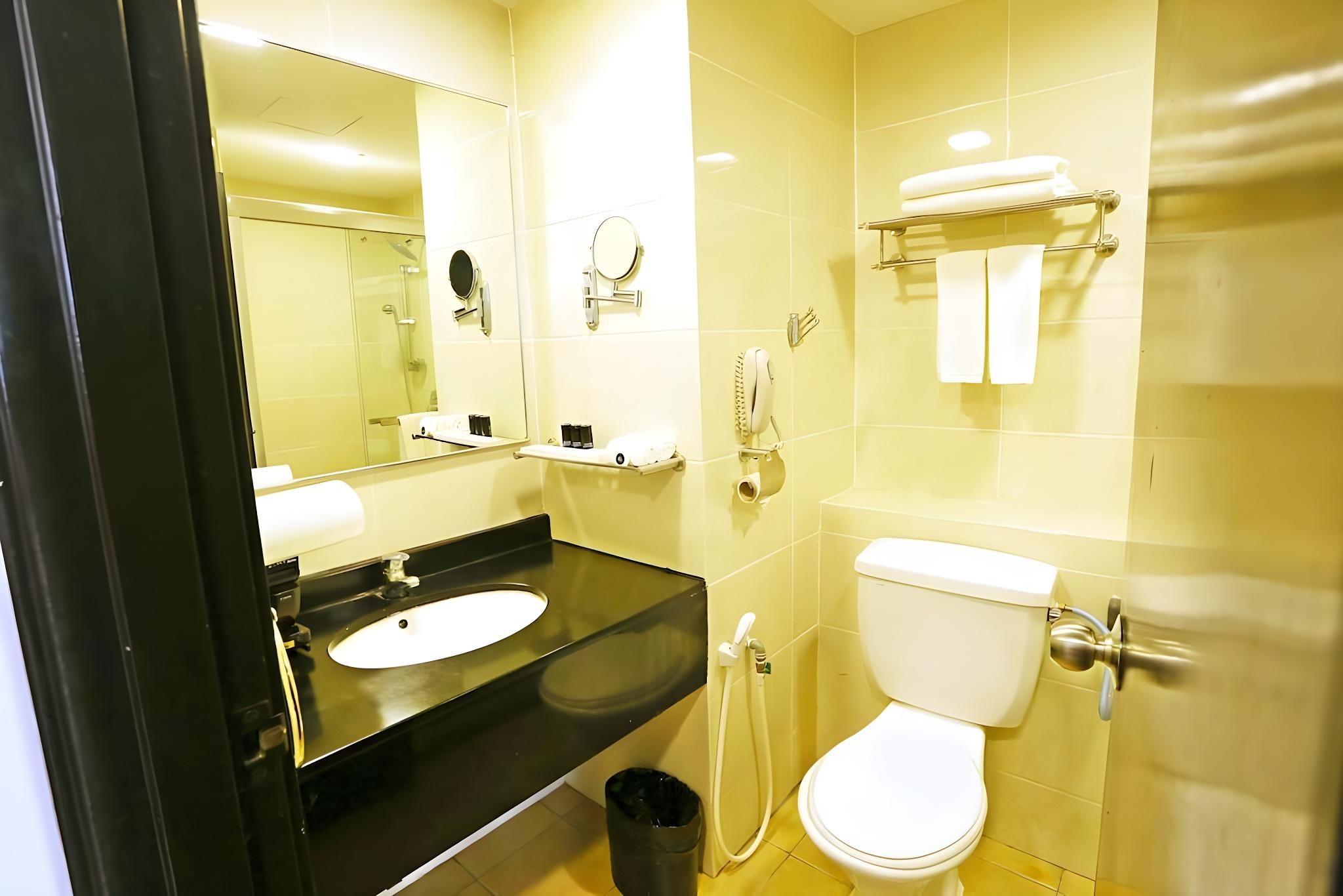 Borneo Royale Hotel Superior 3