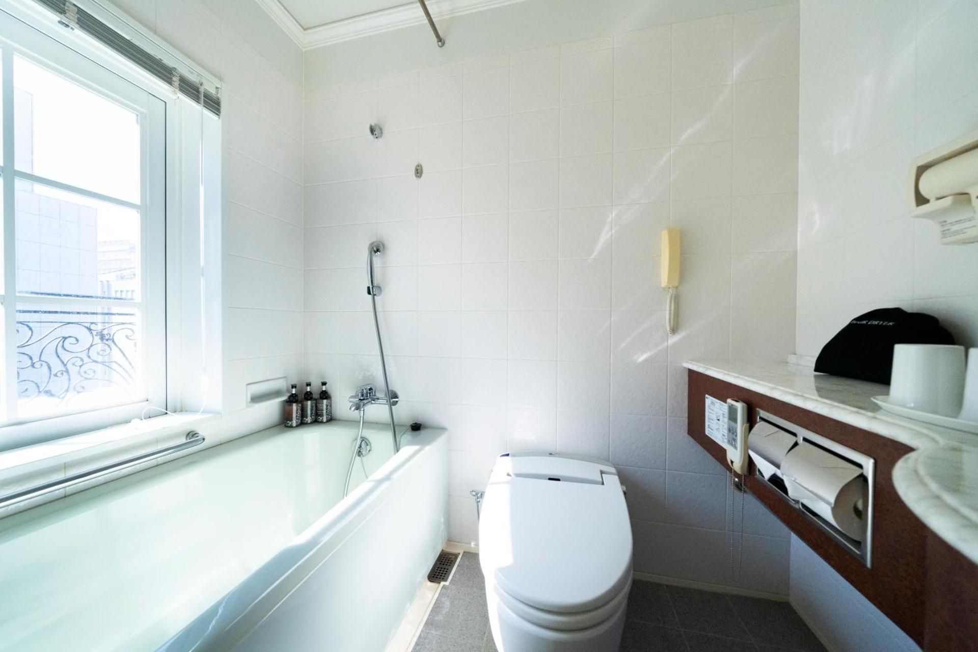 Superior Twin Room - Non-Smoking