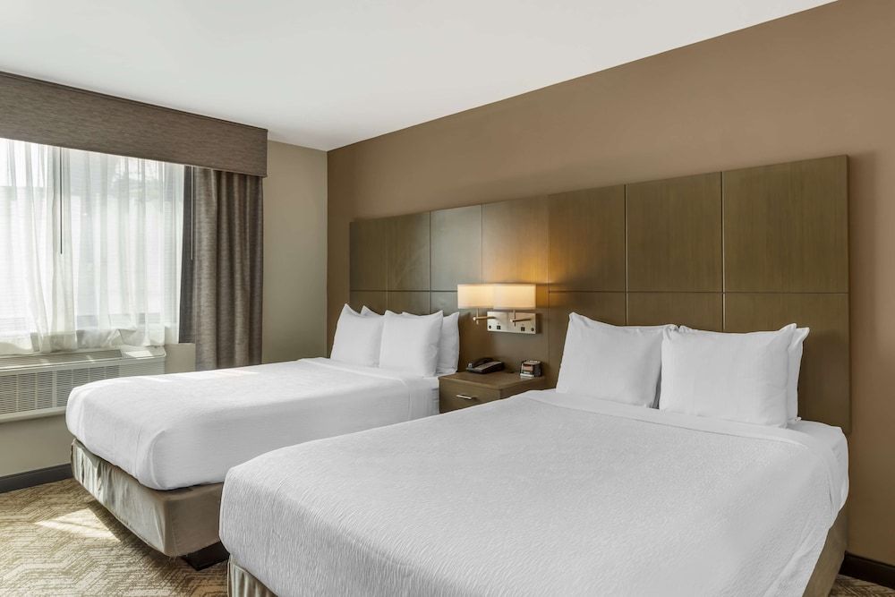 Standard Room, 2 Queen Beds, Non Smoking, Refrigerator