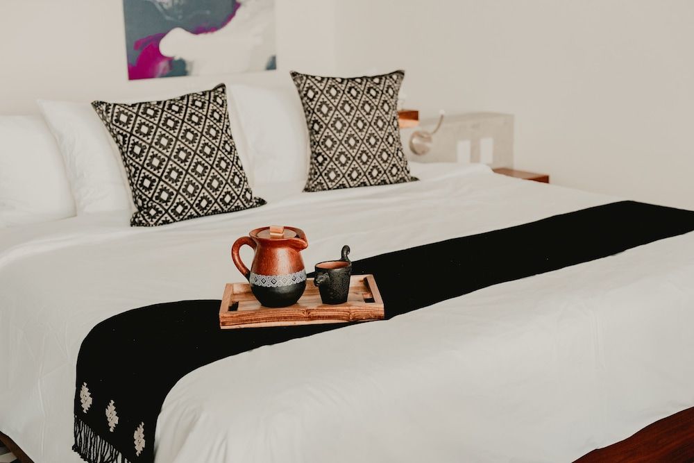 Hotel B Unique - Adults Only Ocean Front Grand 2