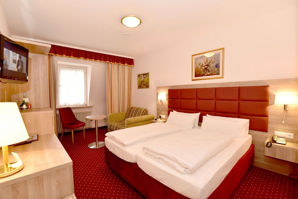 Hotel Römerhof Standard Double Room 3