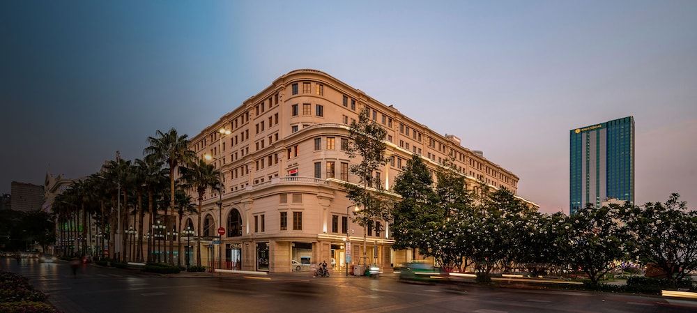 undefined Happy Life Grand Hotel & Sky Bar 5