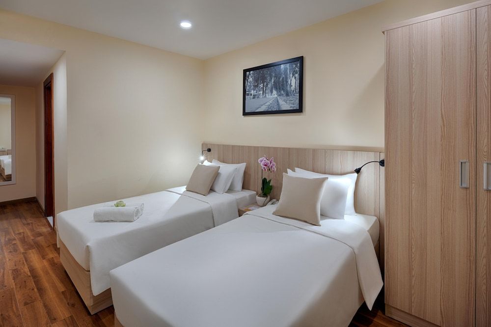Garda Deluxe Twin Room Free 1 Signature Cocktail