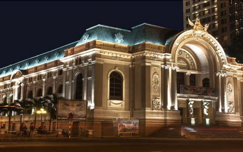 undefined Happy Life Grand Hotel & Sky Bar 8