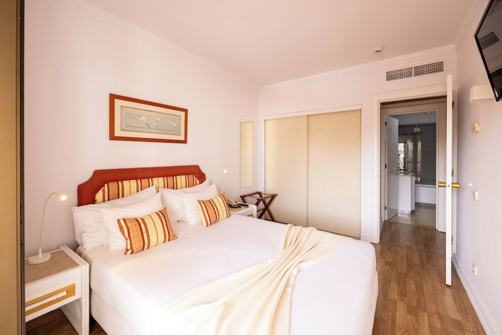 Standard Duplex, 2 Twin Beds