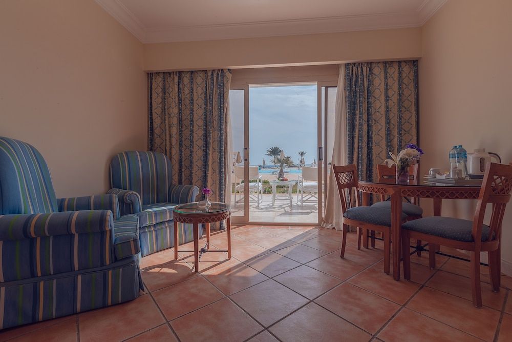 Old Palace Sahl Hasheseh Deluxe Room 5