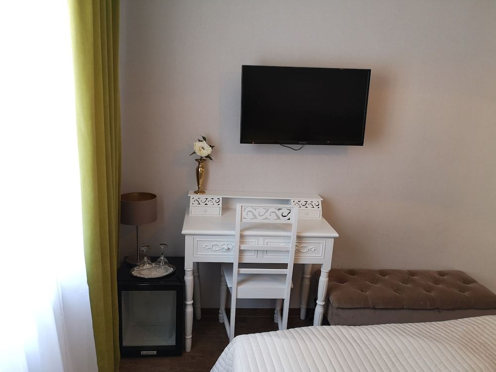 undefined Hotel Loehr 3