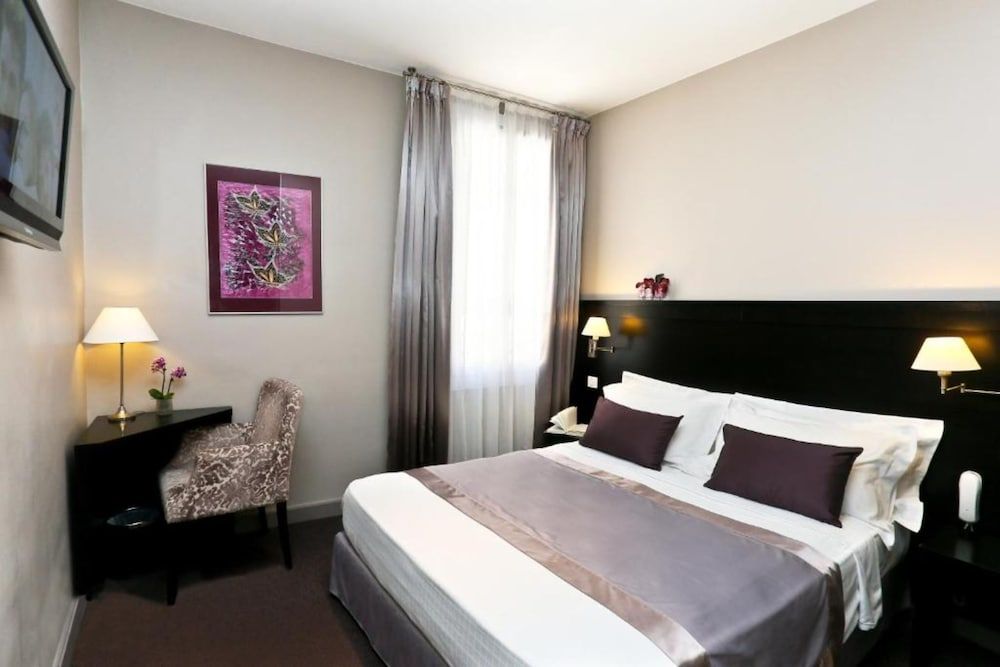 La Place Classic Double Room 2
