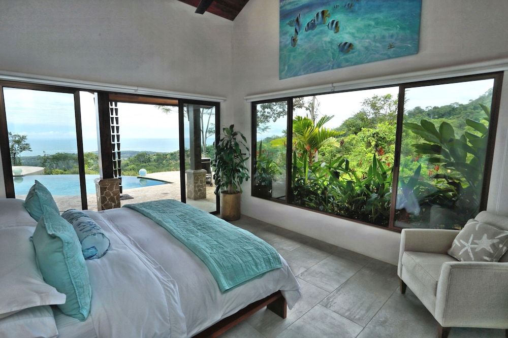 Golden Pineapple Villas Villa, 2 Bedrooms, Private Pool, Ocean View 3