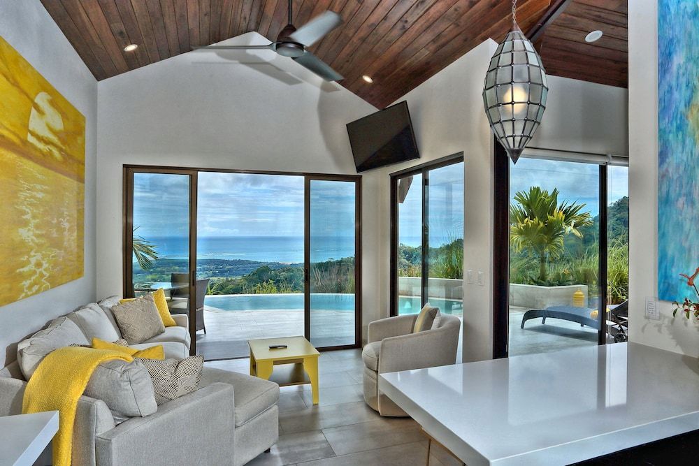 Golden Pineapple Villas Villa, 1 King Bed, Private Pool, Ocean View 5