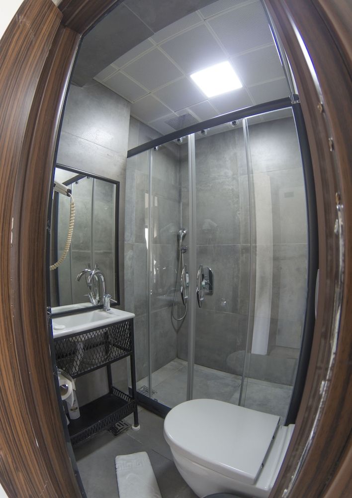 Sirkeci Esen Hotel Economy Double Room, 1 Double Bed, City View 10