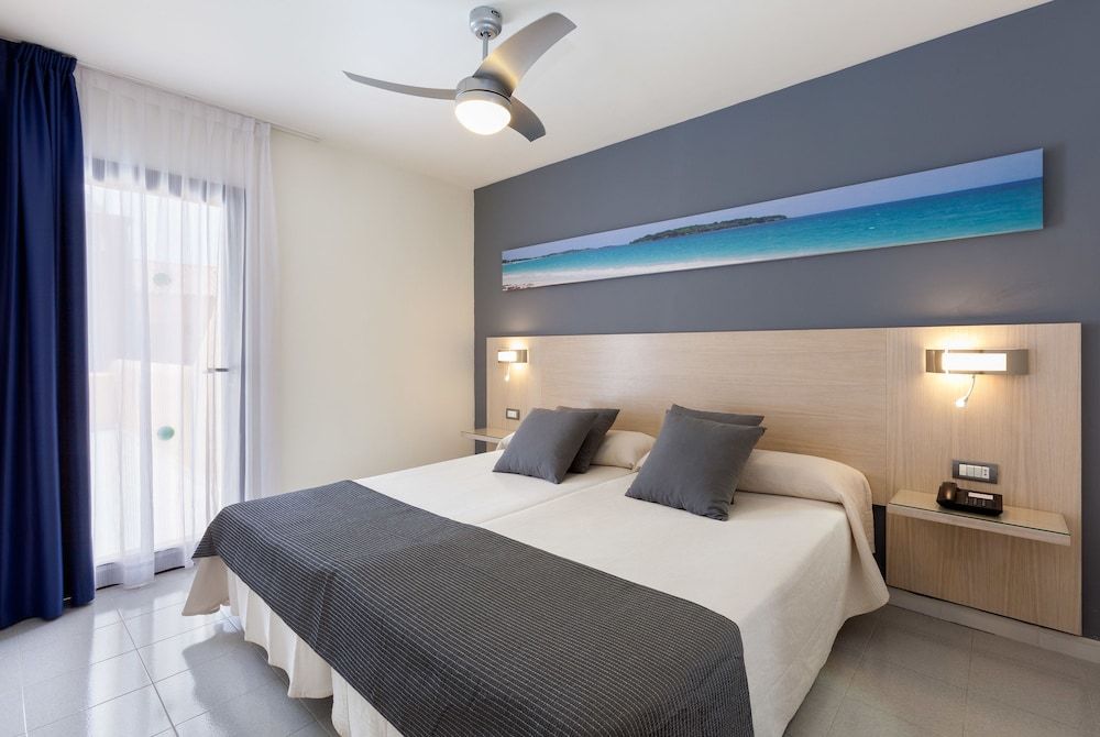Tagoro Family & Fun Costa Adeje Double Room (2 adults and 1 child) 2