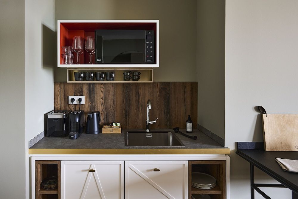 FREIgeist Homes - Serviced Apartments Studio Loft Large Balcony 7